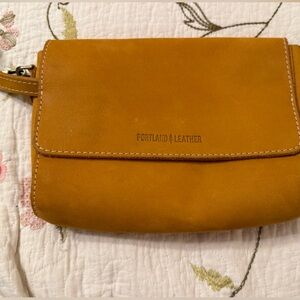 Portland Leather Metro Crossbody